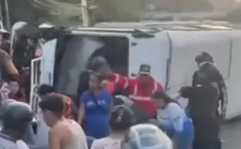 Accidente en La Guaira: volcamiento deja 26 heridos