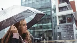 ¿Qué relación existe entre la lluvia y el mal humor?: Psicólogo explica cómo el estado del tiempo afecta tu ánimo