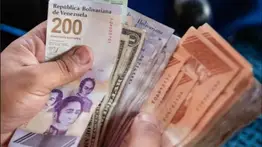 "Aumento salarial no puede ser de $100": economista advierte que esto sería una "alegría momentánea"