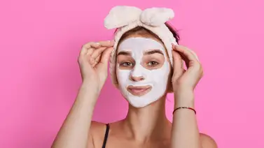 Esta es la forma correcta de elaborar la mascarilla con yogur: truco milagro para la casa que deja la piel suave Esta es la forma correcta de elaborar la mascarilla con yogur: truco milagro para la casa que deja la piel suave