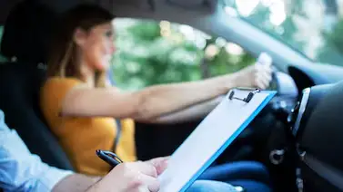 No te arriesgues: ¿Qué ocurre si haces trampa en el examen de conducir en Illinois? No te arriesgues: ¿Qué ocurre si haces trampa en el examen de conducir en Illinois?