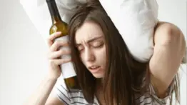 El peligro de no dormir: la ciencia revela que una mala noche equivale a beber alcohol en exceso