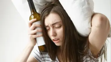 El peligro de no dormir: la ciencia revela que una mala noche equivale a beber alcohol en exceso El peligro de no dormir: la ciencia revela que una mala noche equivale a beber alcohol en exceso