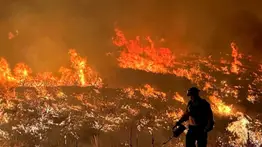 En video: incendio arrasa con 30 mil hectáreas en Nebraska