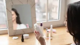 No todo lo que brilla es oro: Esto debes saber antes de usar un cosmético recomendado en redes sociales