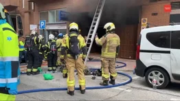 Explosión de vehículo deja dos bomberos muertos y uno en estado crítico