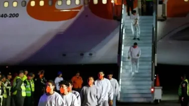 Los tres vuelos con migrantes repatriados que llegarán esta semana: uno de ellos con venezolanos encarcelados en USA