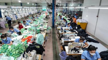 Aranceles de Trump subirá el costo de estos productos básicos: incluye calzado y ropa