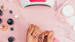 Manicura semipermanente: hazla tú misma en casa