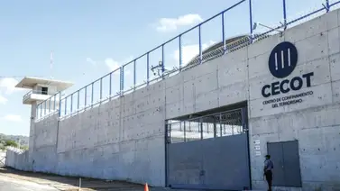 Grupo de organizaciones sociales de Venezuela demanda a Bukele: rechazan deportaciones desde Estados Unidos al CECOT Grupo de organizaciones sociales de Venezuela demanda a Bukele: rechazan deportaciones desde Estados Unidos al CECOT