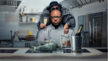 Víctimas de una estafadora de 84 años en Singapur se atreven a denunciar luego de ver el documental en Netflix Víctimas de una estafadora de 84 años en Singapur se atreven a denunciar luego de ver el documental en Netflix