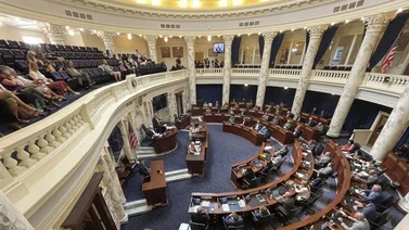 Nueva ley en Idaho eliminará vacunas públicas para inmigrantes ilegales: tampoco habrá ayuda para embarazadas
