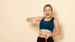 Dile adiós a la inflamación abdominal: así debes consumir la infusión de cúrcuma