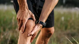 Alivia el dolor de rodillas con este milagroso ungüento natural