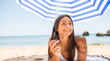 El bloqueador solar no basta: 10 tips para protegerte del sol en la playa El bloqueador solar no basta: 10 tips para protegerte del sol en la playa