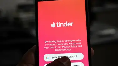 Peluquera ofrece 12 mil dólares a un hombre para matar a su exnovio: lo contactó por Tinder Peluquera ofrece 12 mil dólares a un hombre para matar a su exnovio: lo contactó por Tinder