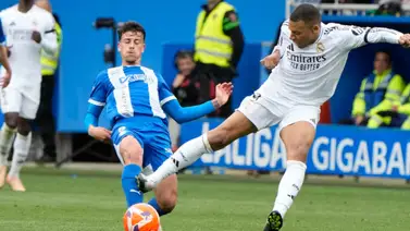 Liga española: expulsan a Mbappé tras propinarle esta escalofriante patada a un jugador del Alavés Liga española: expulsan a Mbappé tras propinarle esta escalofriante patada a un jugador del Alavés