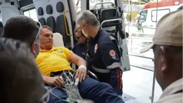 Por dolor abdominal Jair Bolsonaro es sometido a cirugía de 12 horas: revelan parte médico Por dolor abdominal Jair Bolsonaro es sometido a cirugía de 12 horas: revelan parte médico