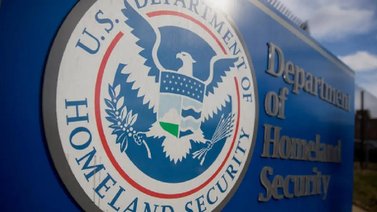 Ciudadana estadounidense recibe correo donde le notifican su expulsión: el error que está cometiendo el DHS