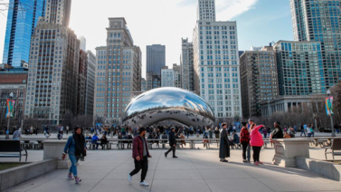 Verano 2025 en Chicago: Farmer’s Almanac pronostica calor y lluvias por encima de lo normal
