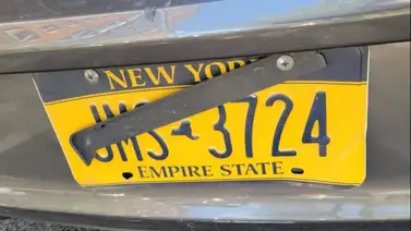 Nueva York: la multa que te impondrán si circulas con una ‘placa fantasma’ Nueva York: la multa que te impondrán si circulas con una ‘placa fantasma’