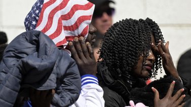 Archivo maestro de defunciones: la estrategia de Estados Unidos para que inmigrantes se autodeporten  