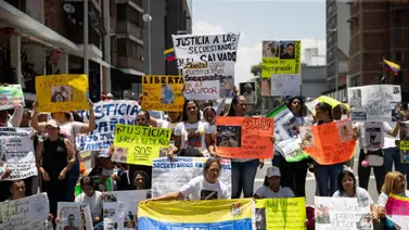 Exigen que sean deportados: familiares de detenidos en El Salvador piden fe de vida Exigen que sean deportados: familiares de detenidos en El Salvador piden fe de vida