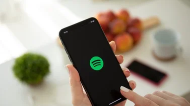 Miles de usuarios se quedan sin música: reportan caída de Spotify este 16 de abril
