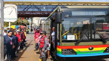 En imágenes: así arranca la Ruta Playera del Metro de Caracas en Semana Santa