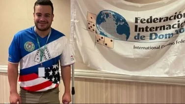 Un valenciano se convierte en el rey del dominó en Texas: acaba de publicar un libro sobre la disciplina