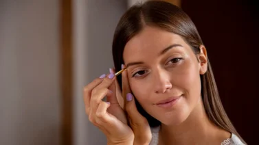 Conoce cuál es el mejor aceite natural para hidratar las cejas: así debes utilizarlo