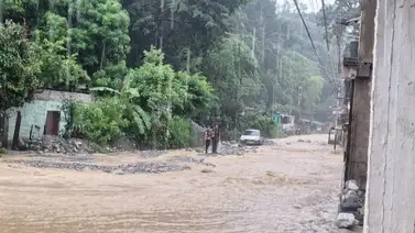 Fuertes lluvias causan estragos en Trujillo este 19 de abril: al menos 15 zonas afectadas por el desborde de ríos y quebradas Fuertes lluvias causan estragos en Trujillo este 19 de abril: al menos 15 zonas afectadas por el desborde de ríos y quebradas