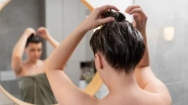 Hidrata el cabello con esta mascarilla de maicena, aloe vera y azúcar 