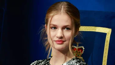 La Princesa de Asturias se reúne con la familia de Mario Vargas Llosa en Perú, a bordo del Juan Sebastián de Elcano