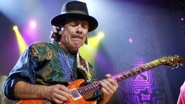 Preocupación por Carlos Santana: lo que se sabe de su salud tras ser hospitalizado en Texas
