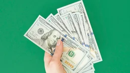 La ayuda económica de hasta 5.000 dólares para madres en USA: esto se sabe 