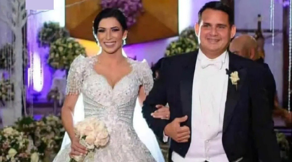 Zulianos fallecidos en tragedia de Jet Set fueron sepultados en Venezuela: su hijo menor de edad acompañó los ataúdes Zulianos fallecidos en tragedia de Jet Set fueron sepultados en Venezuela: su hijo menor de edad acompañó los ataúdes