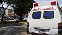 Funcionaria policial es arrollada por un motorizado: prestaba asistencia en un accidente de tránsito