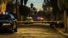 Niña estuvo varios días encerrada con los cuerpos de su madre y hermano: sobrevivió comiendo dulces