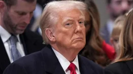 Trump indulta a una republicana: usaba donaciones públicas para cirugía estética