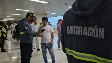 Llega un nuevo avión con repatriados desde Texas este 25 de abril