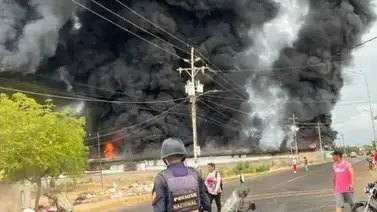 Camaronera del Zulia califica de siniestro inusual el incendio registrado el 20 de abril: lea el comunicado Camaronera del Zulia califica de siniestro inusual el incendio registrado el 20 de abril: lea el comunicado