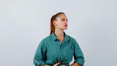 Despídete del dolor de estómago con esta efectiva infusión natural