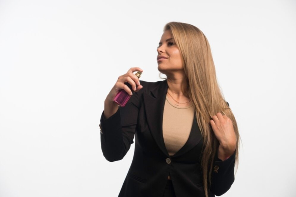 Haz tu perfume a base de vodka: sencilla receta casera con solo 3 ingredientes