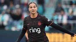 Medidas migratorias de Trump amenazan carreras de futbolistas en USA: Deyna Castellanos entre las afectadas