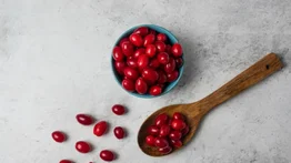 Entérate cuáles son los tres beneficios del arándano rojo para la piel