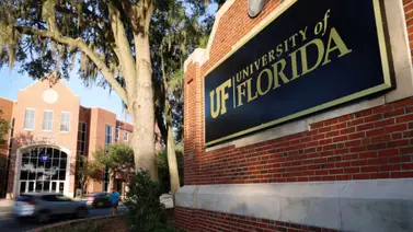 Policía del Campus de la Universidad de Florida ayudará a agente de ICE en sus investigaciones sobre migrantes Policía del Campus de la Universidad de Florida ayudará a agente de ICE en sus investigaciones sobre migrantes