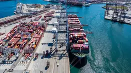 Advierten desplome de envíos desde China al puerto de Los Ángeles: el impacto de los aranceles causa alarma