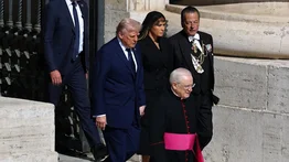Trump bromea al asegurar que debería ser elegido como el próximo papa: Esa sería mi opción número uno