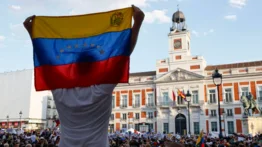 Por arriba de Francia: venezolanos en España tienen el mayor porcentaje de estudios superiores
